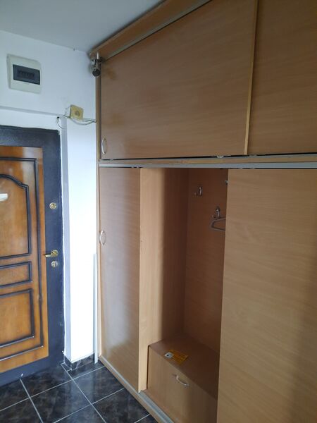 Titan, metrou Costin Georgian, decomandat, renovata, mobilata, libera,7/10